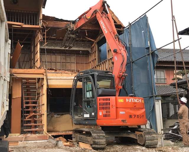 【愛西市株式会社アキシゲ】空き家の解体工事を行いました。